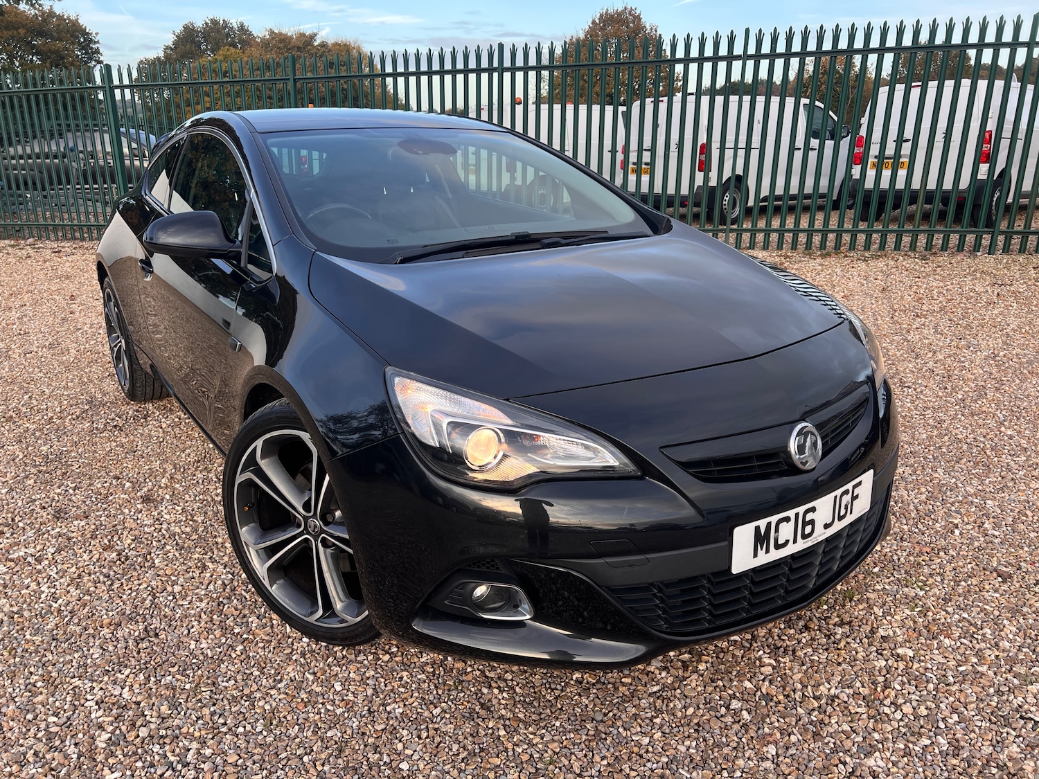 Used Vauxhall Astra GTC 2016 for sale - 76404874: Photo 2