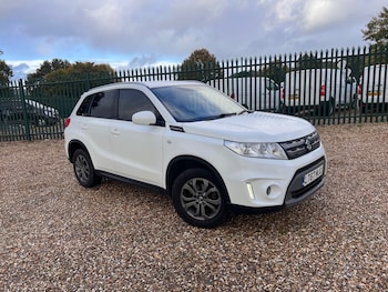 2017 (67) - 1.6 SZ4 5dr