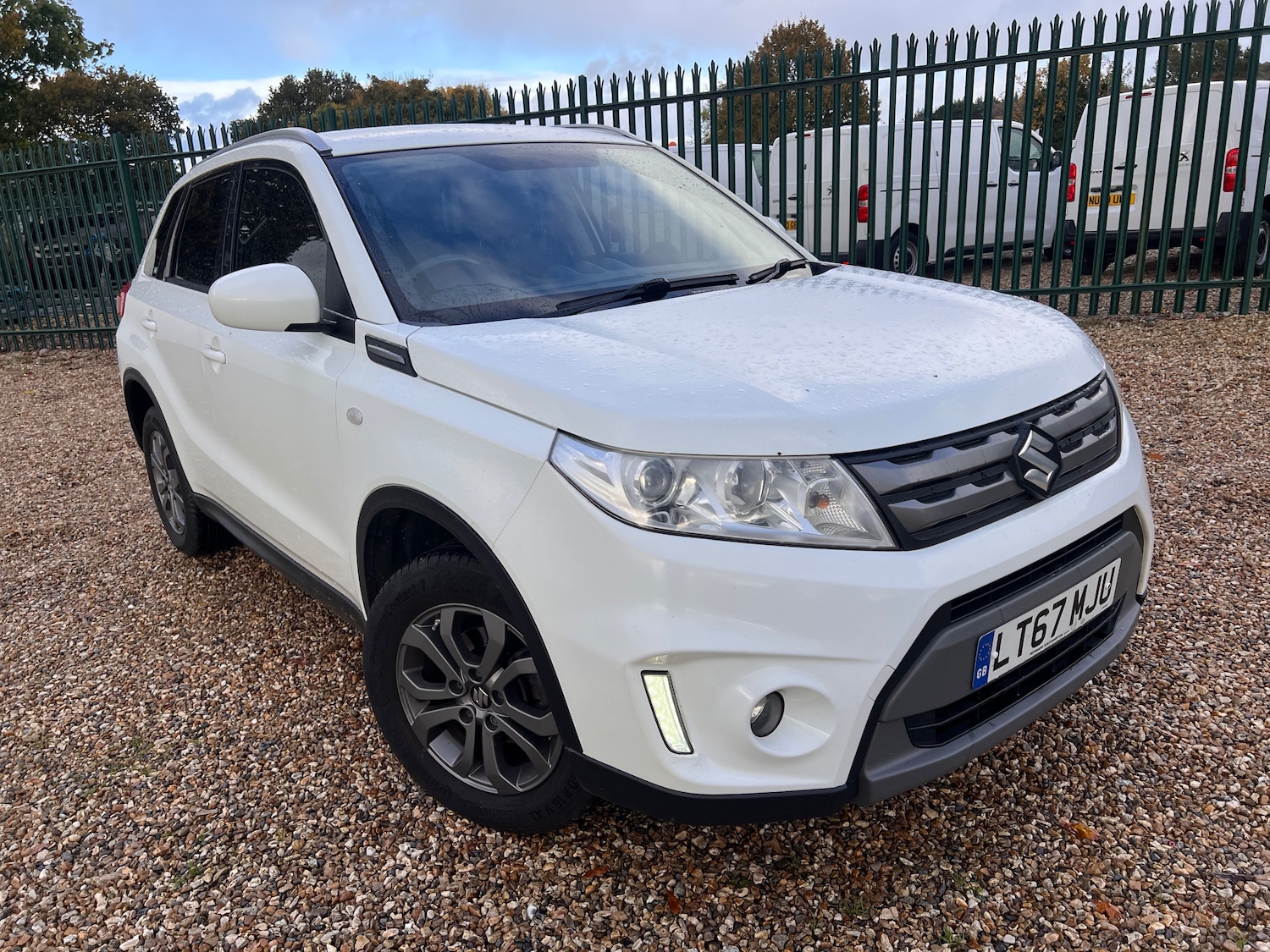 Used Suzuki Vitara 2017 for sale - 76404876: Photo 2