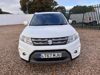 Used Suzuki Vitara 2017 for sale - 76404876: Photo