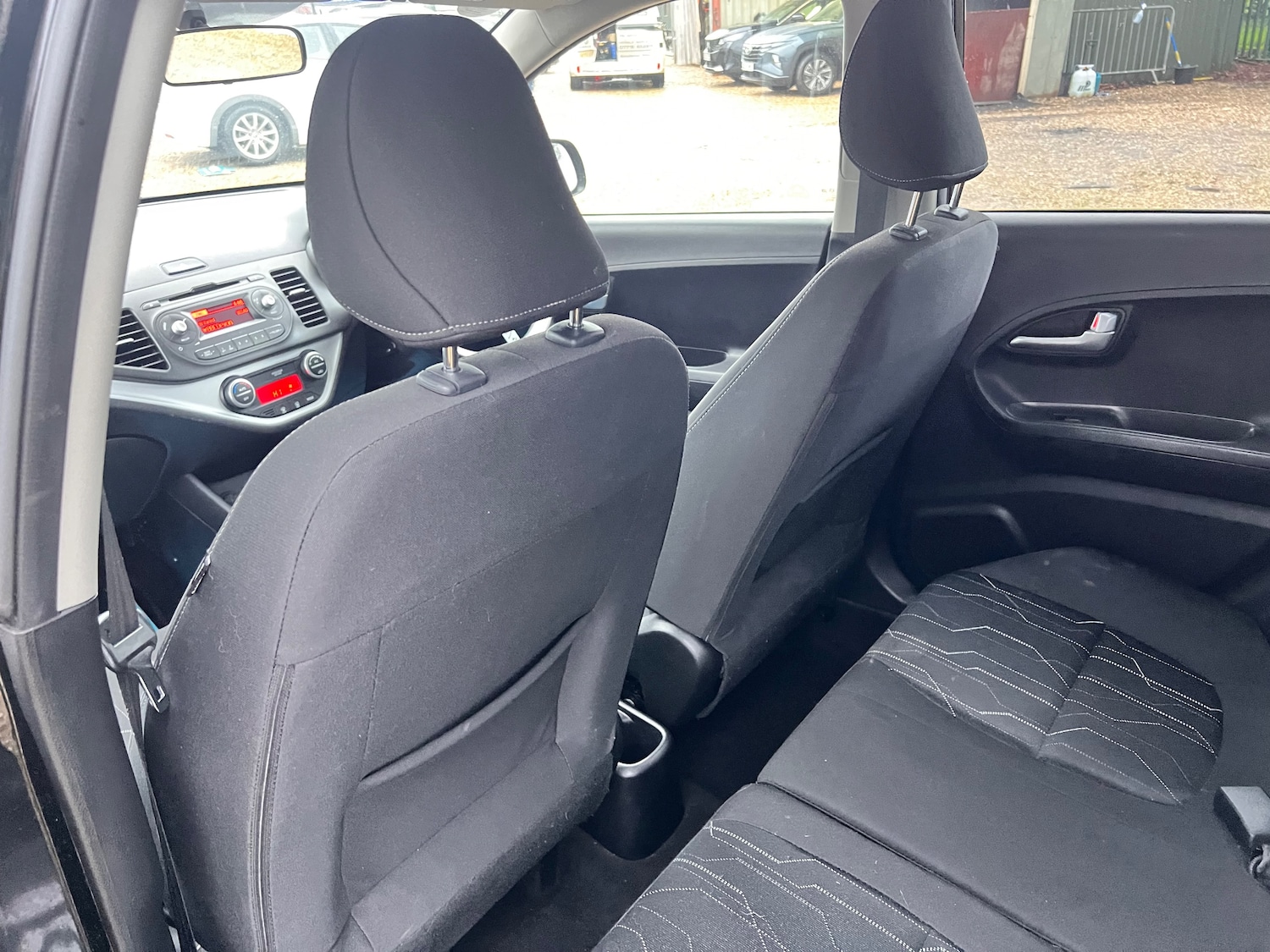 Used Kia Picanto 2016 for sale - 76949841: Photo 21