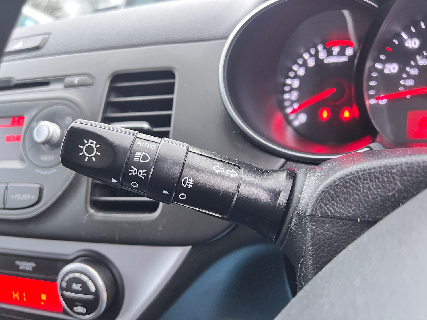 Used Kia Picanto 2016 for sale - 76949841: Photo 24