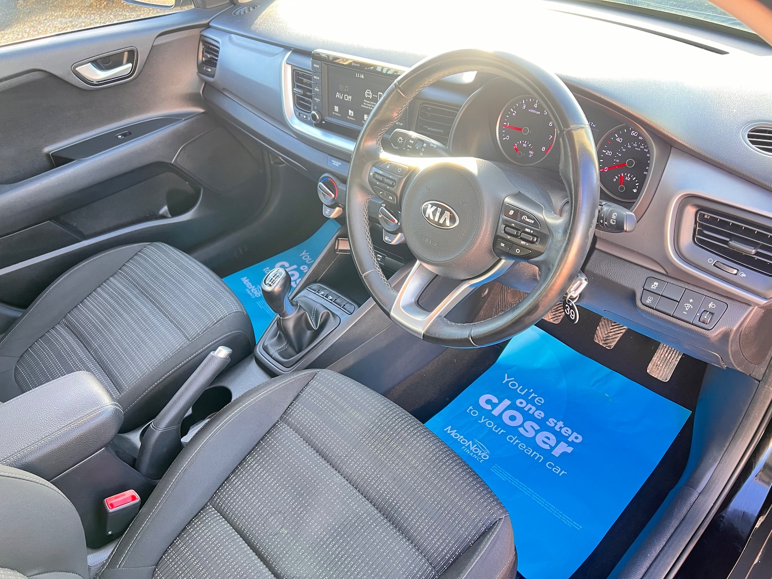 Used Kia Stonic 2019 for sale - 76697869: Photo 12