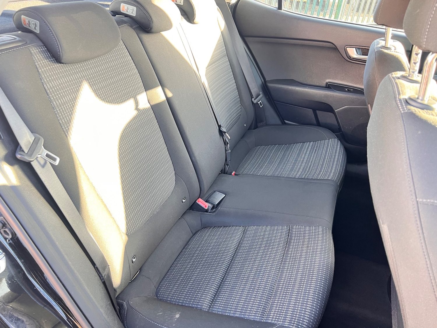 Used Kia Stonic 2019 for sale - 76697869: Photo 26