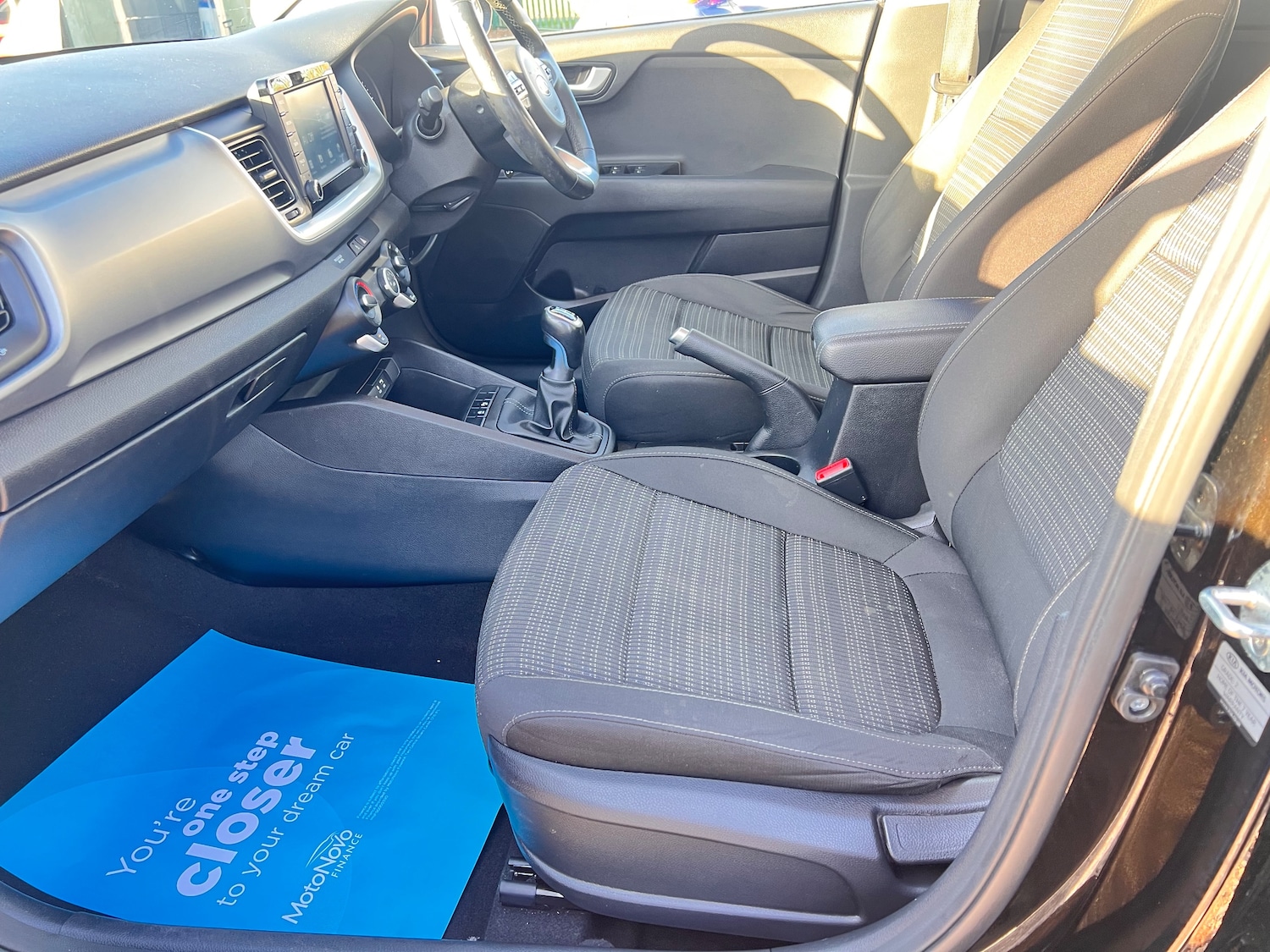 Used Kia Stonic 2019 for sale - 76697869: Photo 32