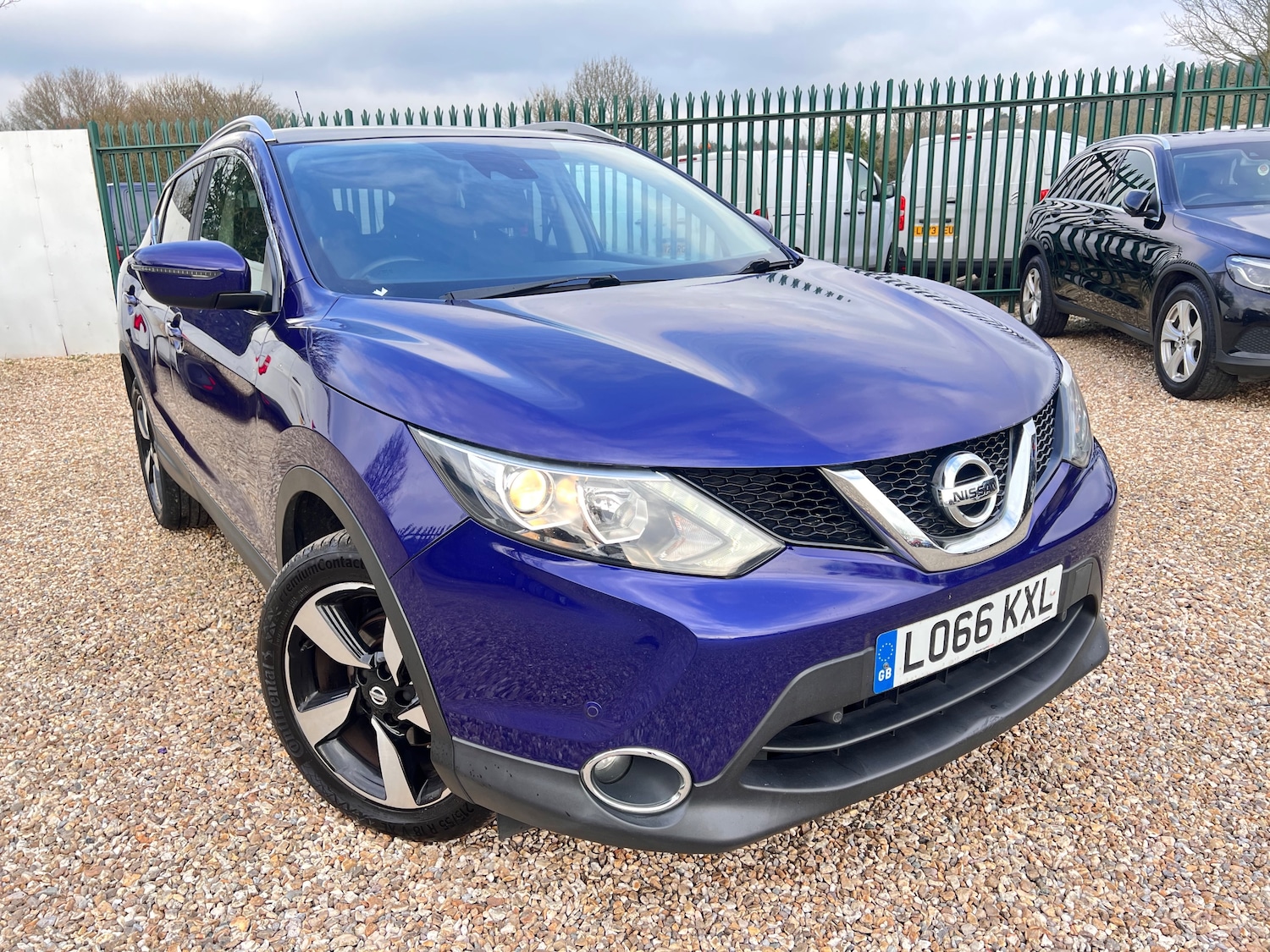 Used Nissan Qashqai 2016 for sale - 77733434: Photo 2