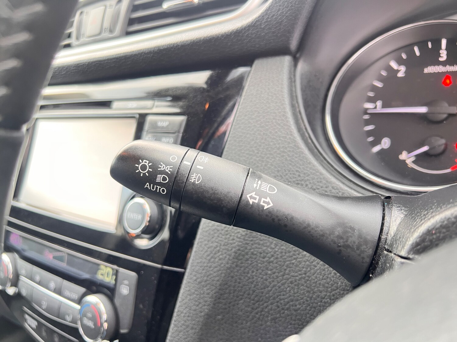 Used Nissan Qashqai 2016 for sale - 77733434: Photo 24