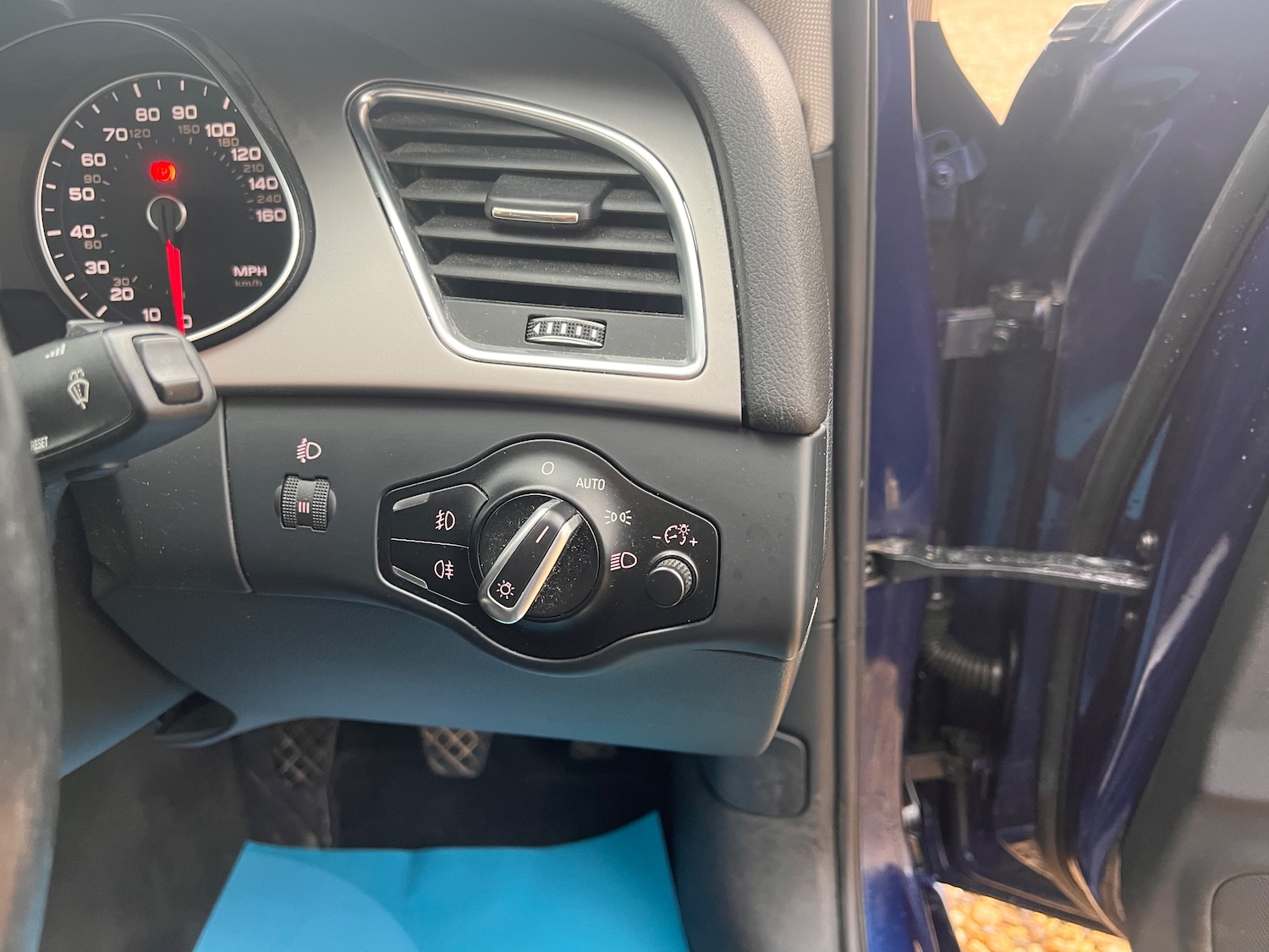 Used Audi A4 2013 for sale - 76429531: Photo 22