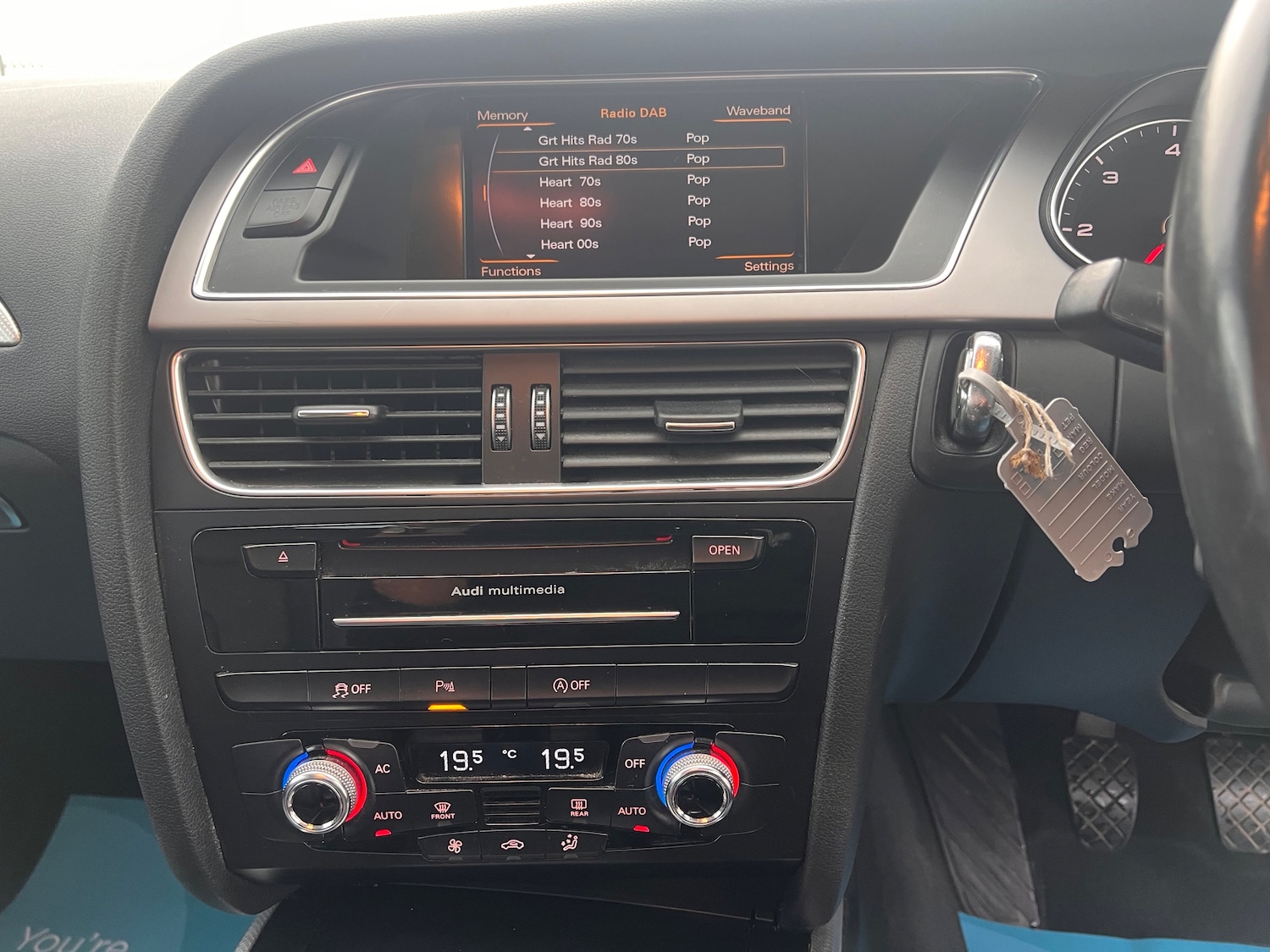 Used Audi A4 2013 for sale - 76429531: Photo 25