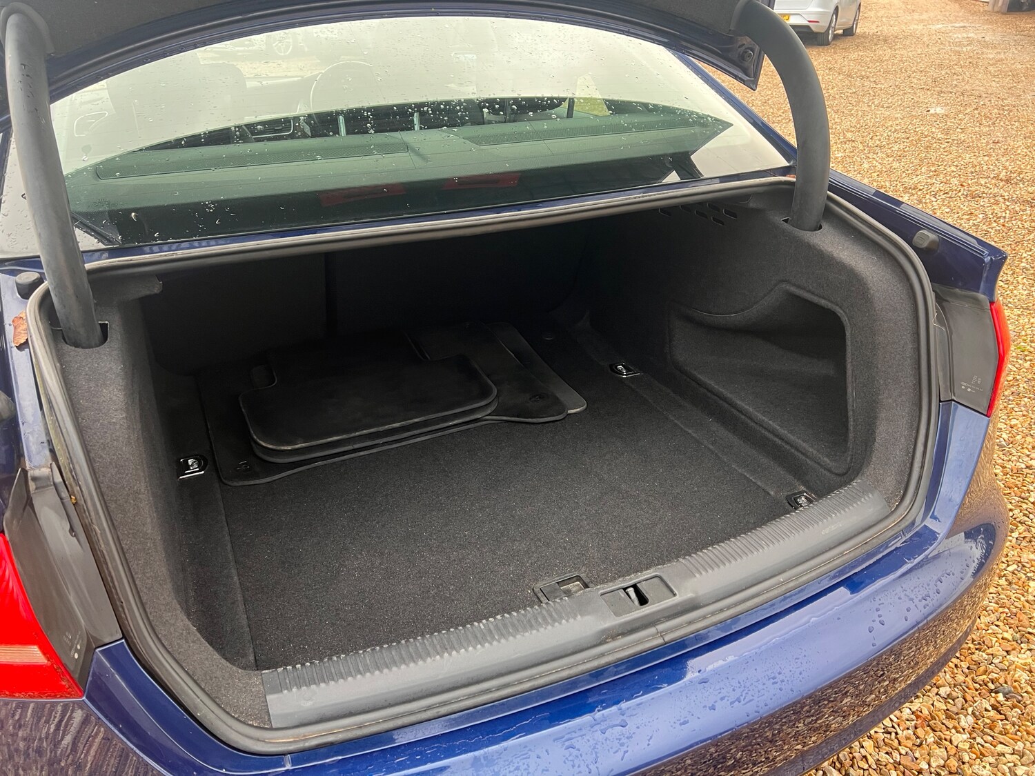 Used Audi A4 2013 for sale - 76429531: Photo 9