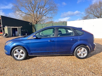 Used Ford Focus 2010 for sale - 78734290: Photo