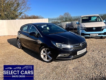 2018 (68) - 1.6 CDTi 16V 136 SRi Nav 5dr