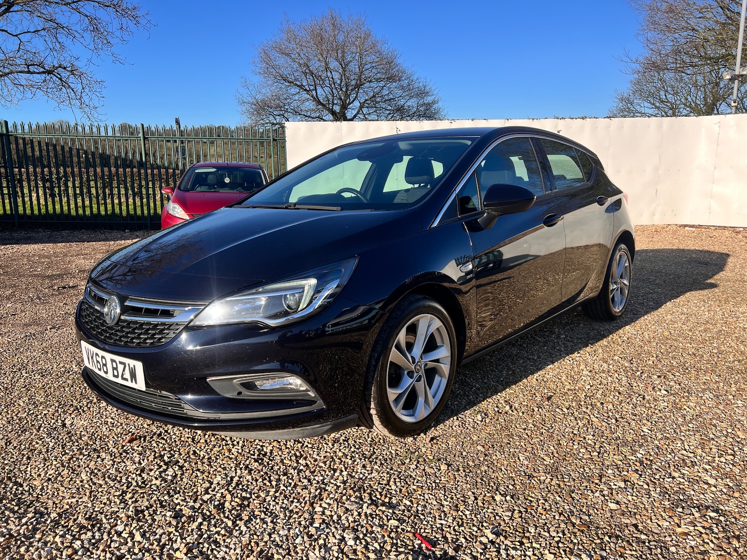 Used Vauxhall Astra 2018 for sale - 77056247: Photo 3