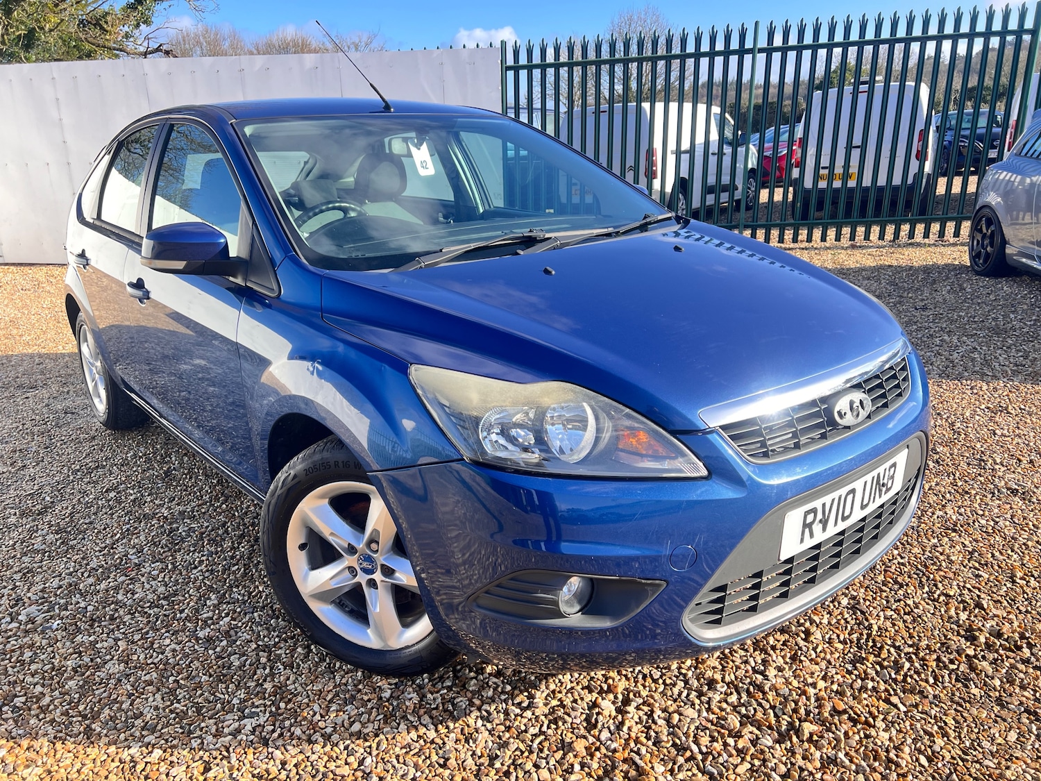 Used Ford Focus 2010 for sale - 77462931: Photo 2