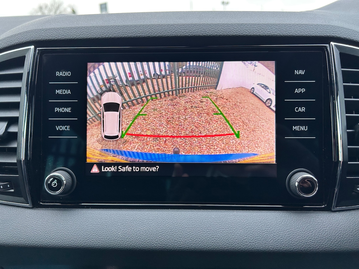 Used Skoda Karoq 2020 for sale - 76706683: Photo 19