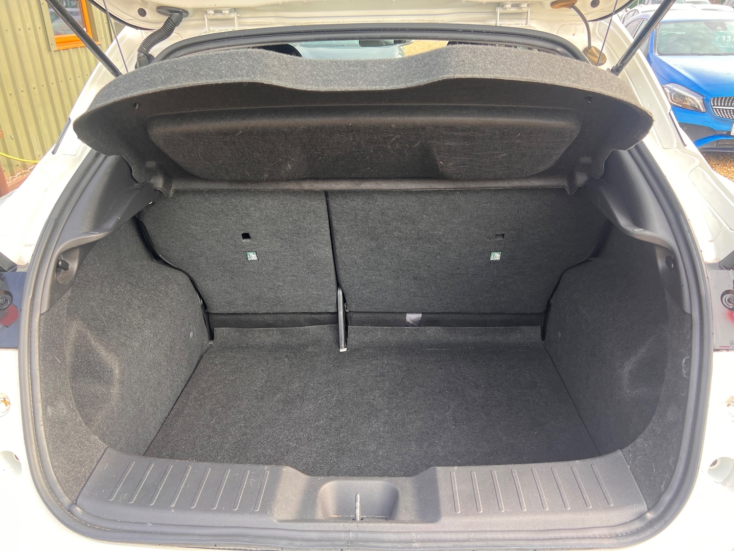 Used Nissan Juke 2023 for sale - 76404850: Photo 32