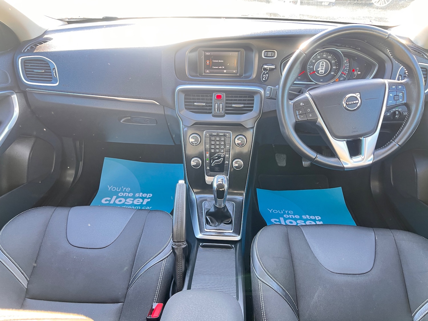 Used Volvo V40 2018 for sale - 77072165: Photo 10