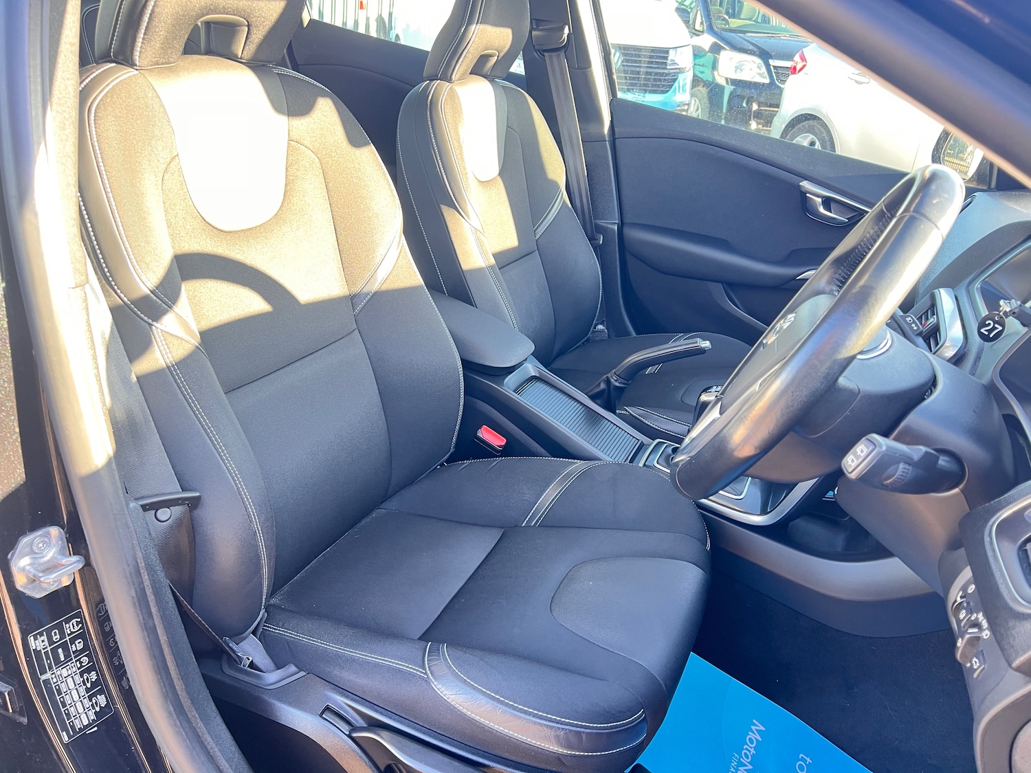 Used Volvo V40 2018 for sale - 77072165: Photo 13