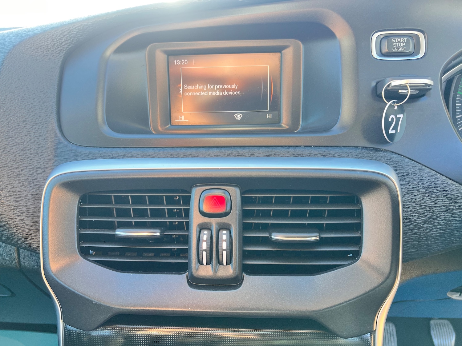 Used Volvo V40 2018 for sale - 77072165: Photo 16