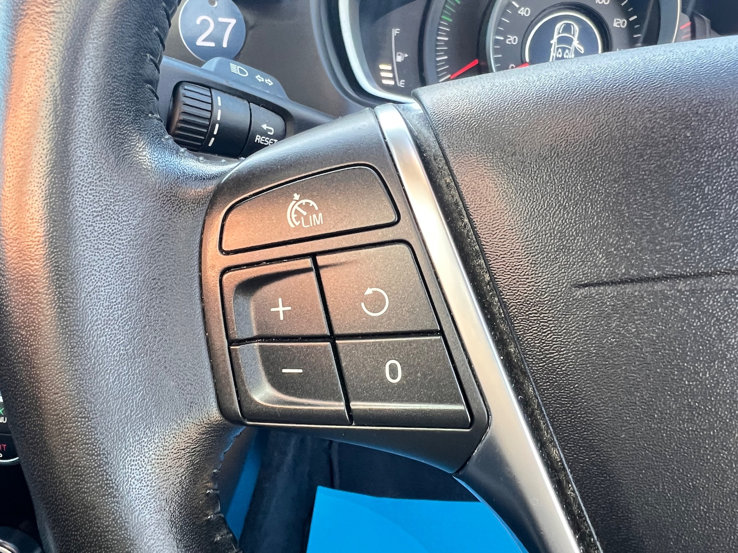 Used Volvo V40 2018 for sale - 77072165: Photo 22