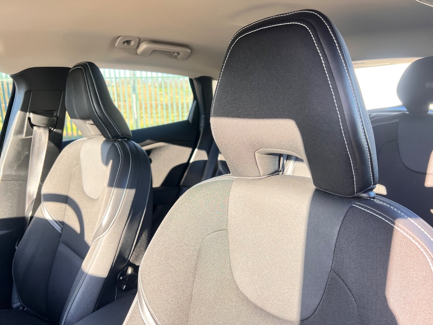 Used Volvo V40 2018 for sale - 77072165: Photo 27