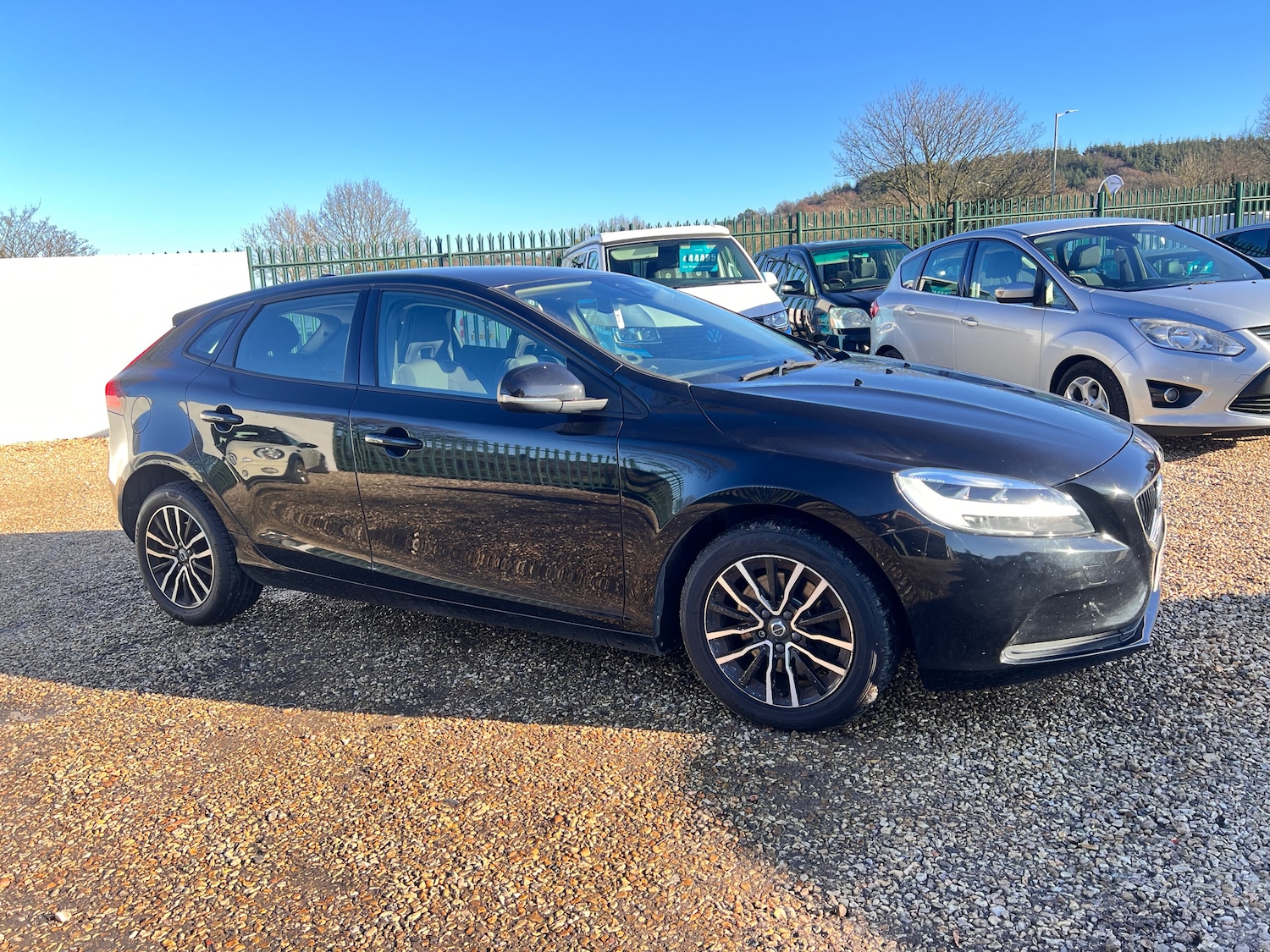 Used Volvo V40 2018 for sale - 77072165: Photo 6