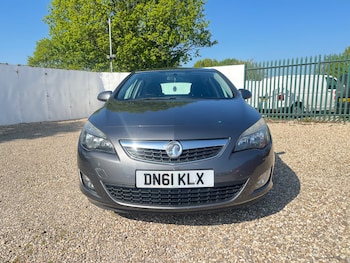 Used Vauxhall Astra 2011 for sale - 78383113: Photo