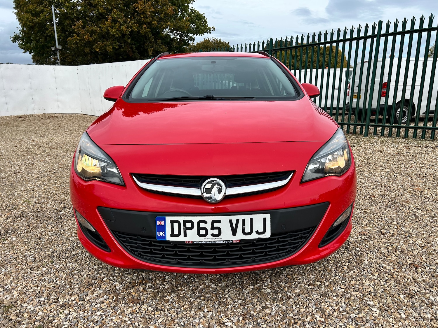 Used Vauxhall Astra 2015 for sale - 76404877: Photo 4