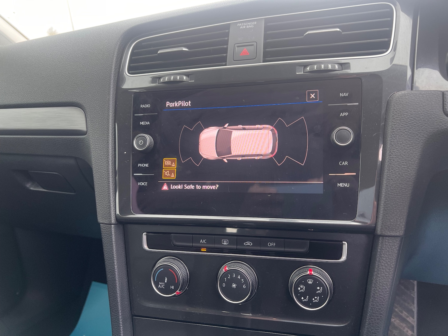 Used Volkswagen Golf 2018 for sale - 76531490: Photo 34