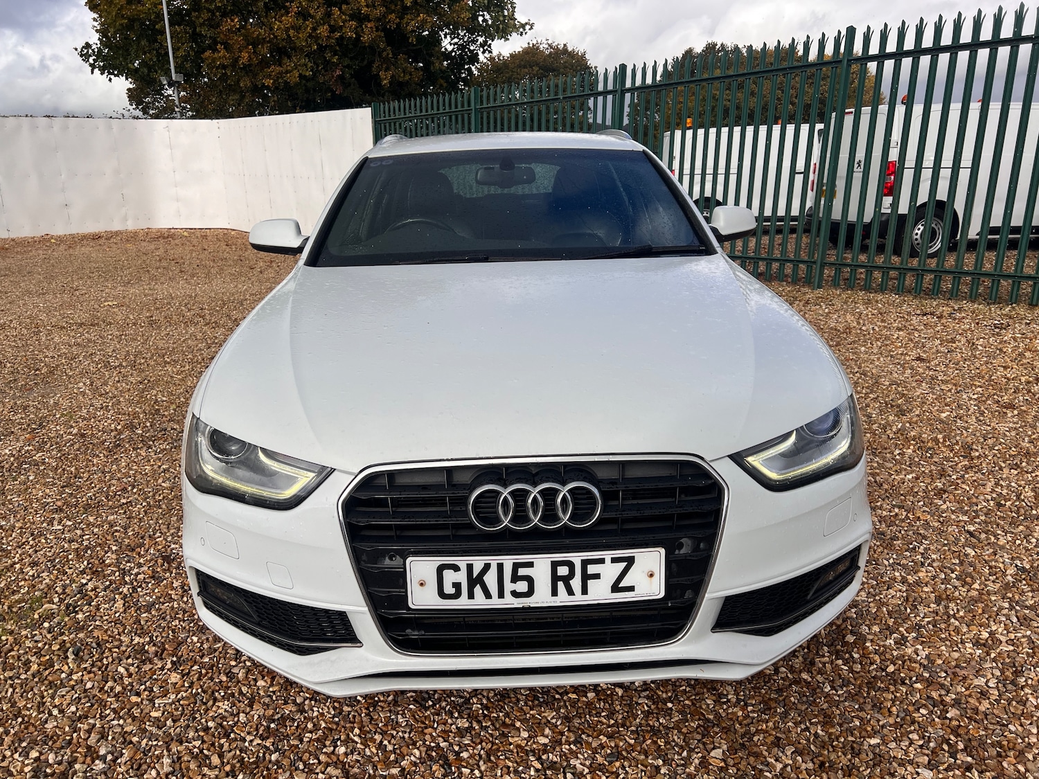 Used Audi A4 2015 for sale - 76404873: Photo 3