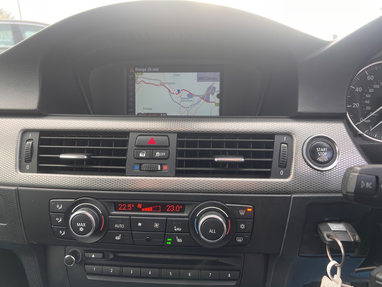 Used BMW 3 Series 2012 for sale - 76531491: Photo 24