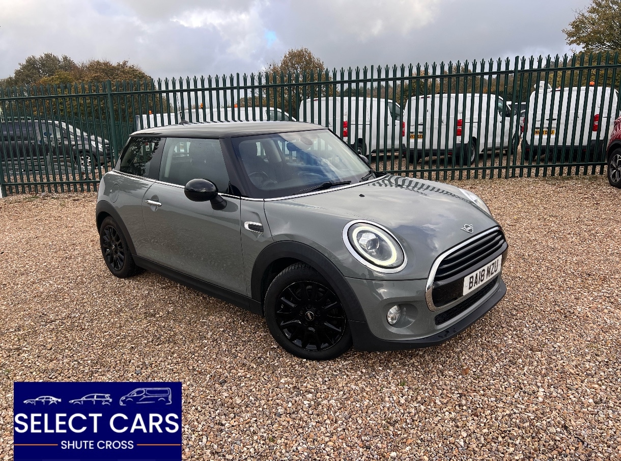 Used MINI Hatch 2018 for sale - 76429534: Photo 1