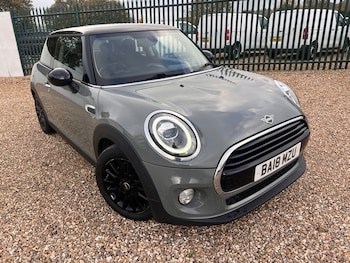 Used MINI Hatch 2018 for sale - 76429534: Photo