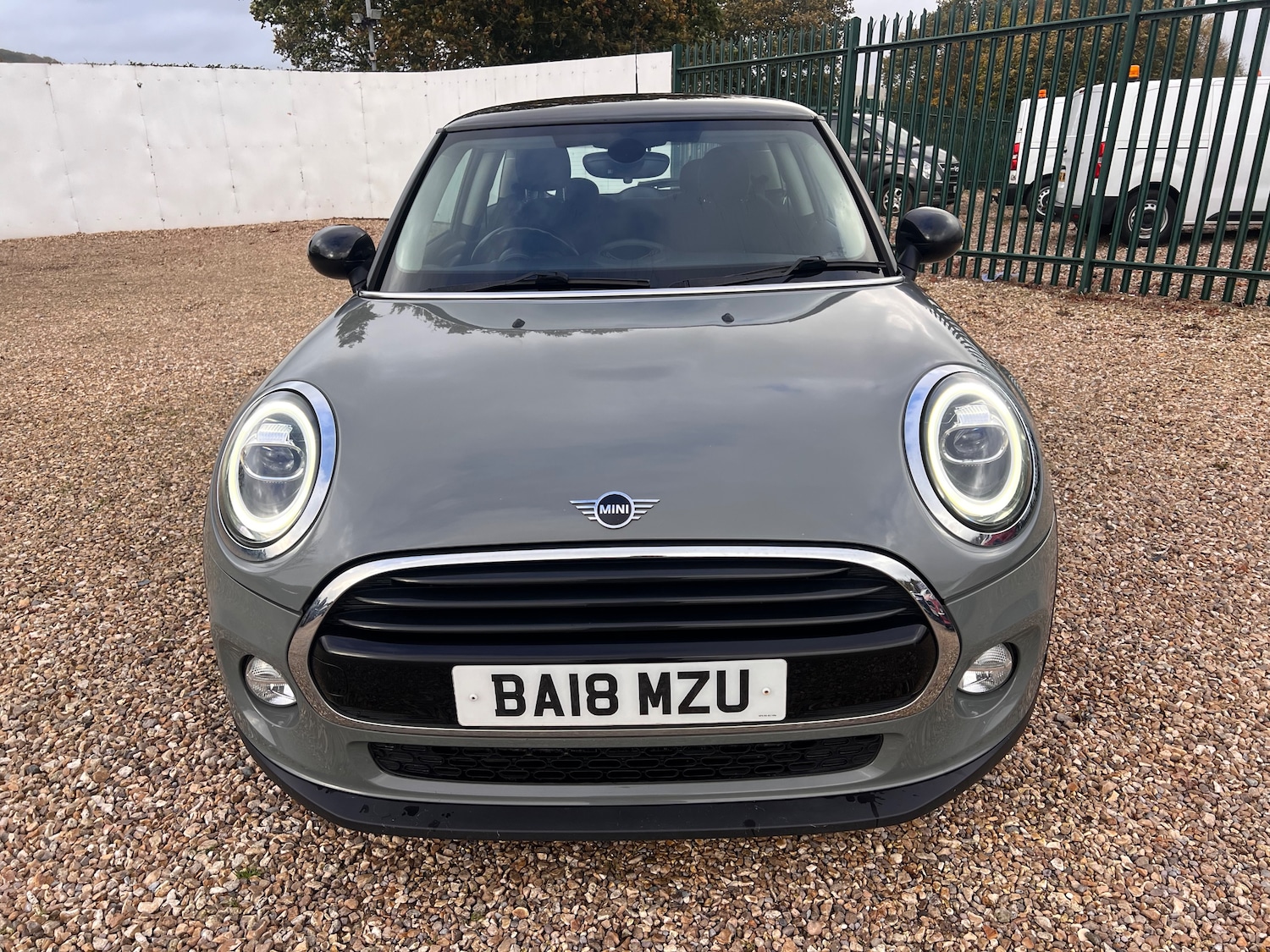 Used MINI Hatch 2018 for sale - 76429534: Photo 3