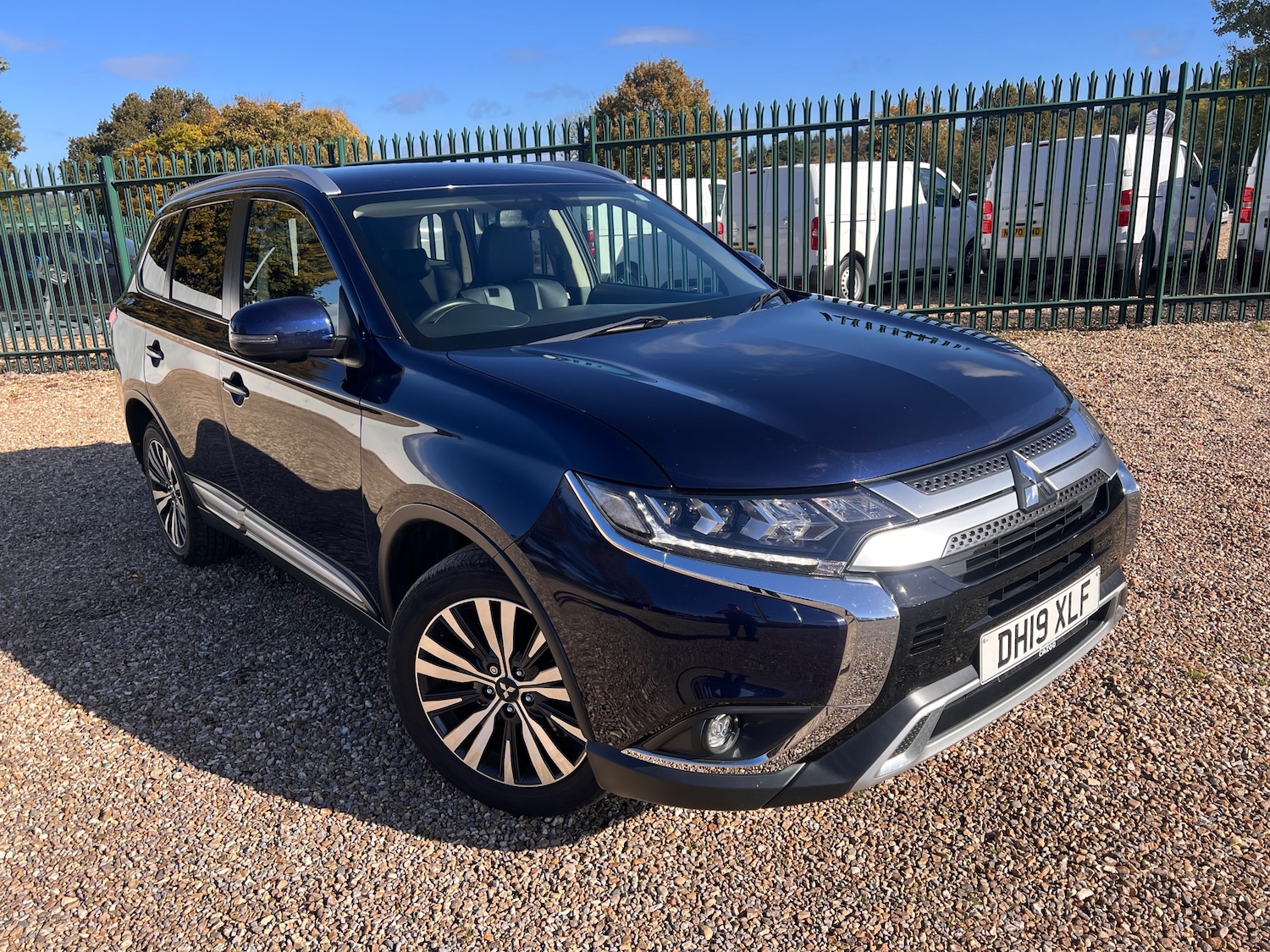 Used Mitsubishi Outlander 2019 for sale - 76404881: Photo 2