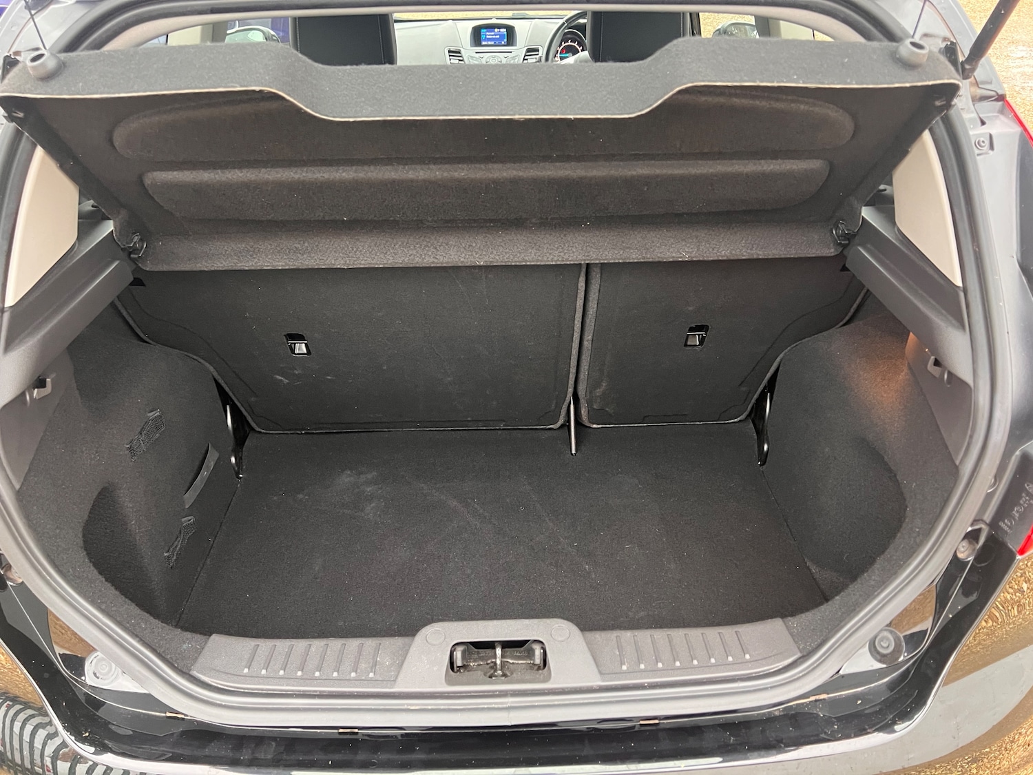 Used Ford Fiesta 2017 for sale - 76477480: Photo 12