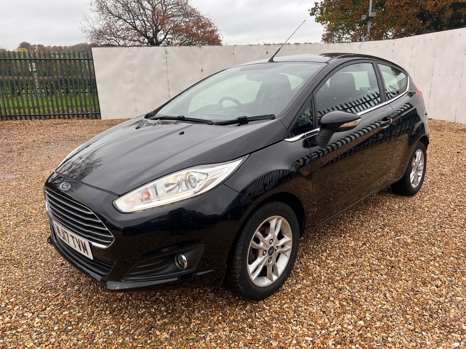 Used Ford Fiesta 2017 for sale - 76477480: Photo 4