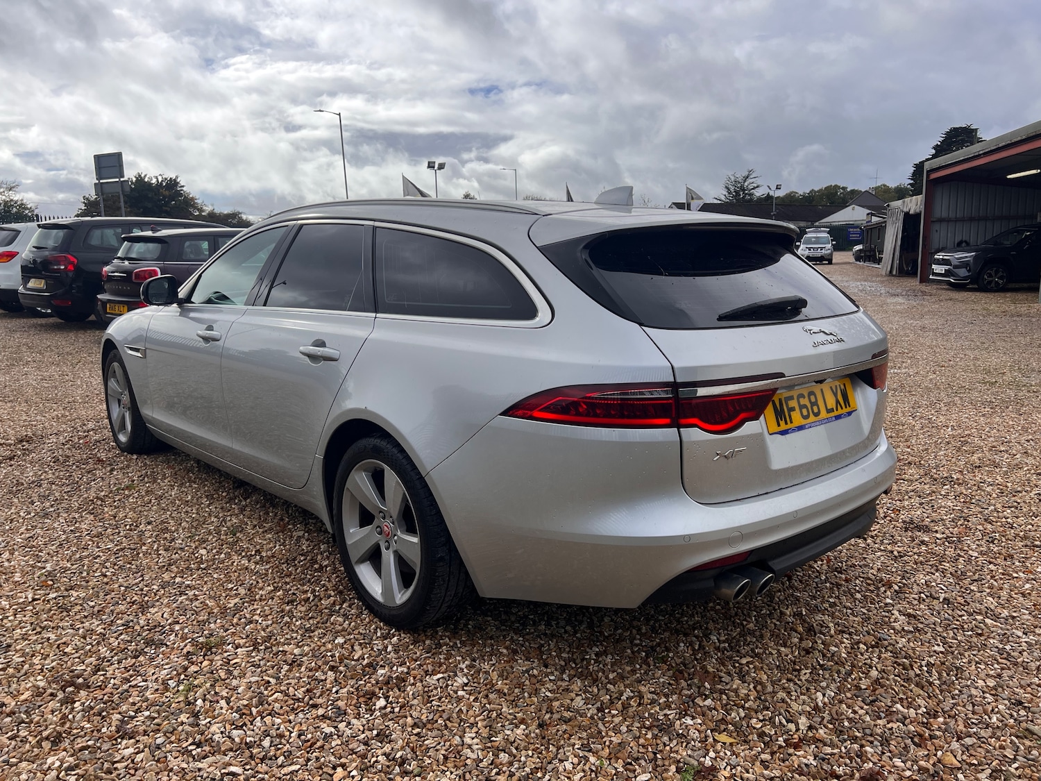 Used Jaguar XF 2018 for sale - 76404861: Photo 6