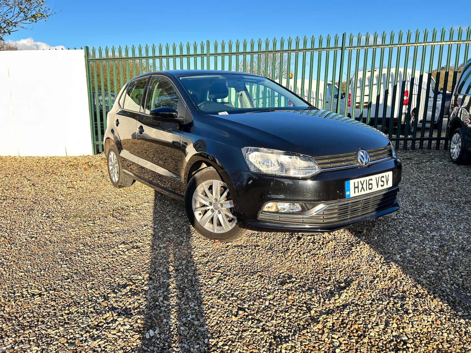 Used Volkswagen Polo 2016 for sale - 76616892: Photo 1