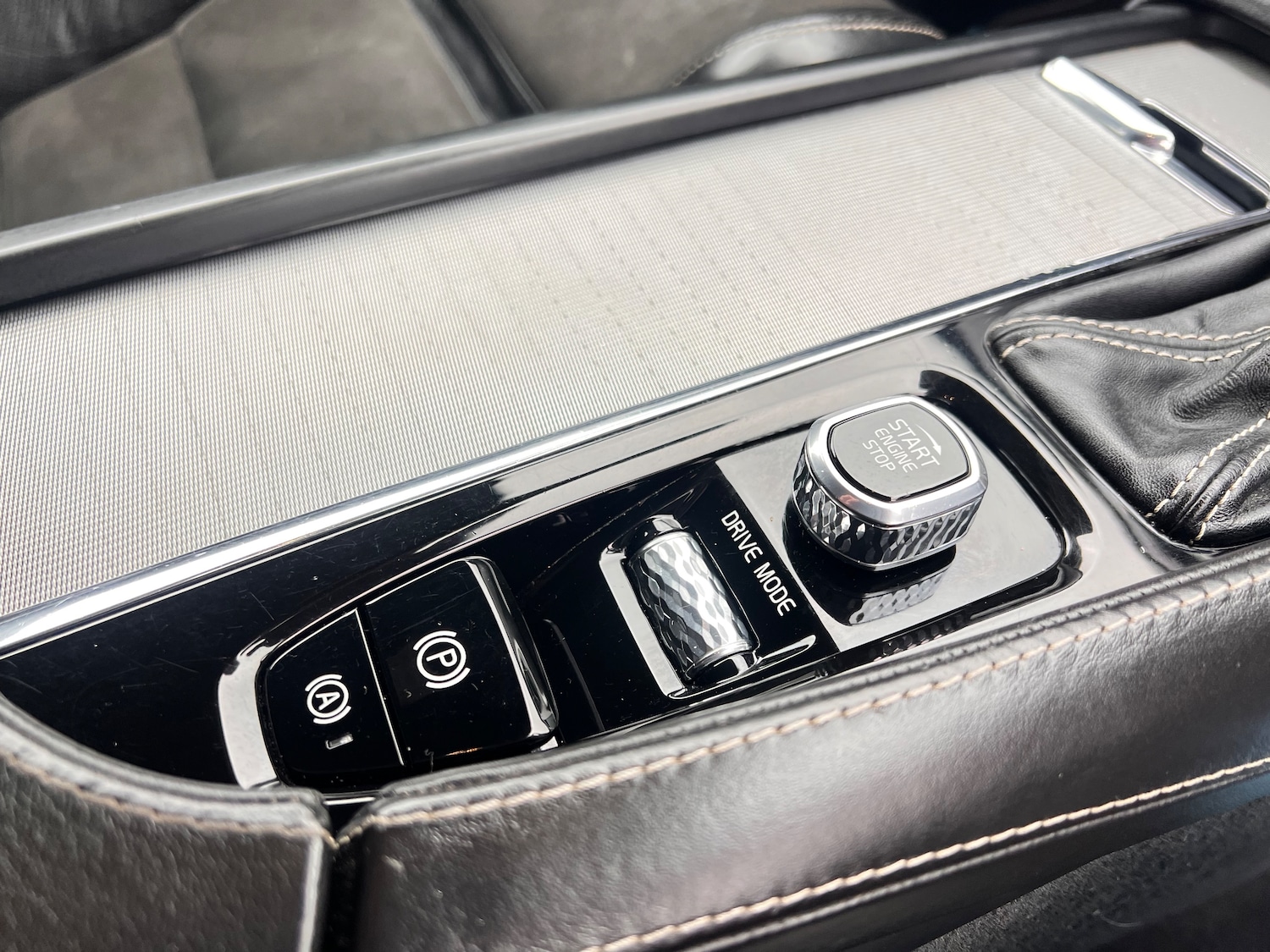 Used Volvo XC90 2017 for sale - 76972973: Photo 38