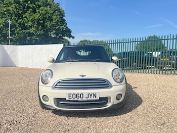 Used MINI Convertible 2010 for sale - 78673801: Photo