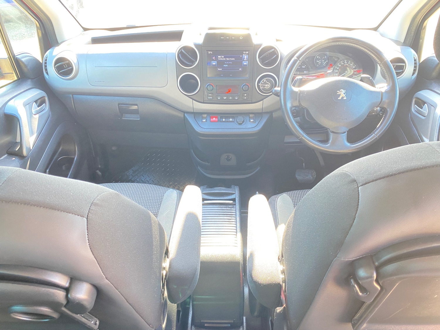 Used Peugeot Partner Tepee 2017 for sale - 78098389: Photo 26