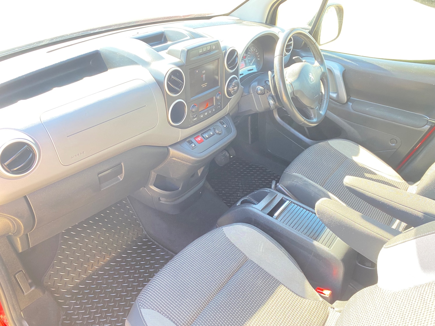 Used Peugeot Partner Tepee 2017 for sale - 78098389: Photo 28