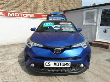 Used Toyota C-HR 2017 for sale - 75363989: Photo