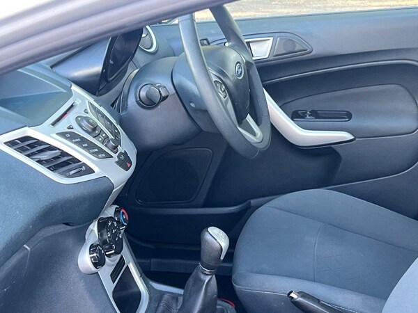 Used Ford Fiesta 2011 for sale - 75225213: Photo 26