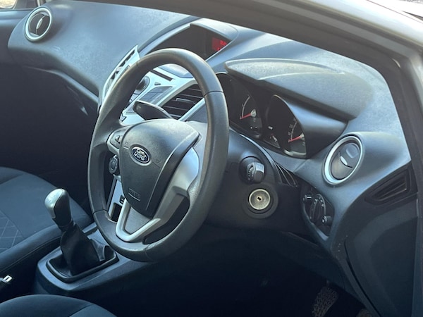 Used Ford Fiesta 2011 for sale - 75225213: Photo 28