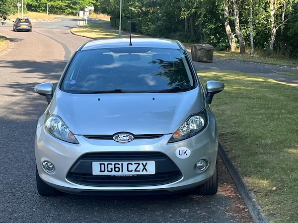 Used Ford Fiesta 2011 for sale - 75225213: Photo 2