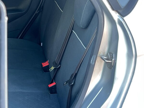 Used Ford Fiesta 2011 for sale - 75225213: Photo 33