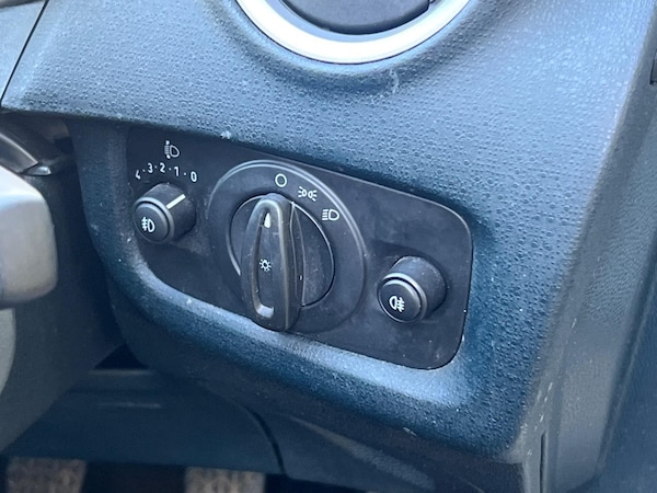 Used Ford Fiesta 2011 for sale - 75225213: Photo 41