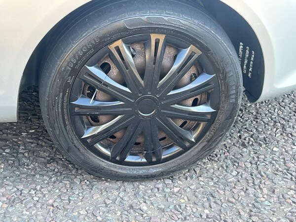 Used Ford Fiesta 2011 for sale - 75225213: Photo 51